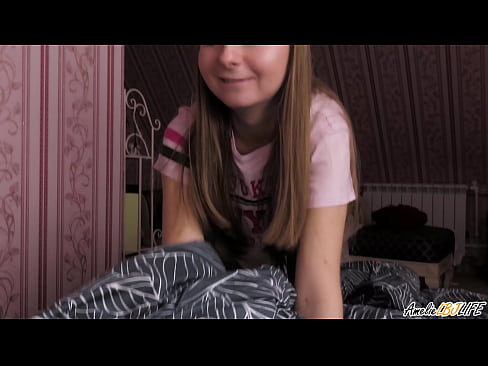 ❤️ Blondinė giliai čiulpia savo BFF ir gauna spermos į burną ❤️ Porno fb prie mūsų ☑
